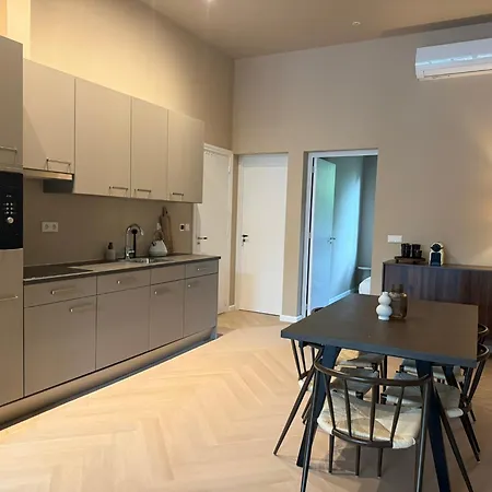 Apartment Naest - Authentic Escapes Grand House