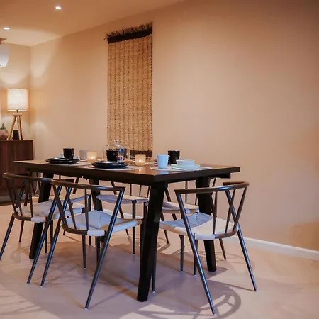 Naest - Authentic Escapes Grand House 아파트