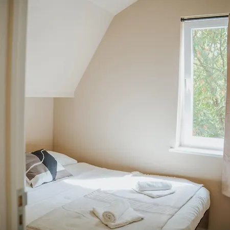 Naest - Authentic Escapes Grand House * 네이메헨