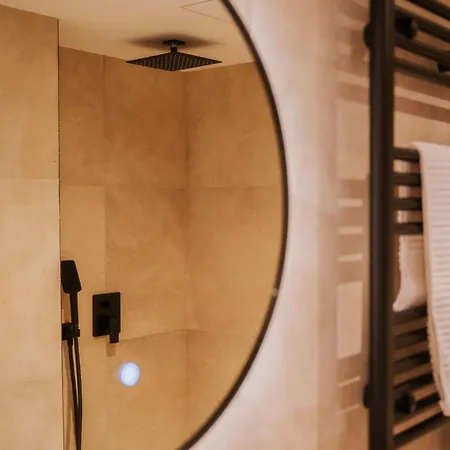 Naest - Authentic Escapes Grand House Appartement Nijmegen